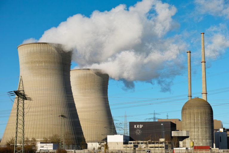 Czechy: Budowa nowego bloku elektrowni atomowej jednak bez udziału firm z Chin