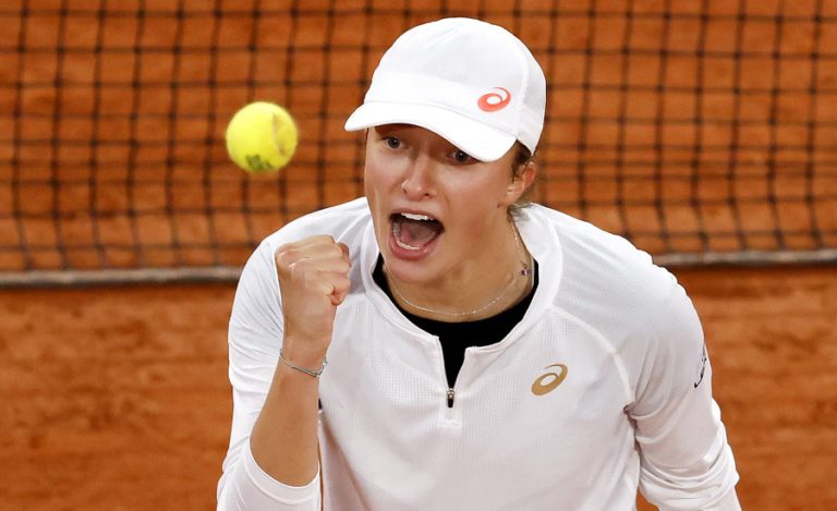 Turniej WTA w Adelajdzie: Bencic finałową rywalką Świątek. „Od początku czułam, że mam kontrolę”