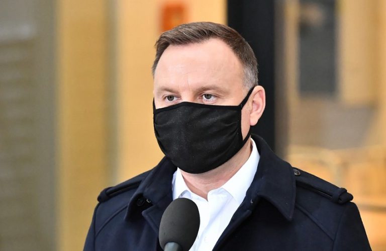 Prezydent Duda chce kupować szczepionki z Chin