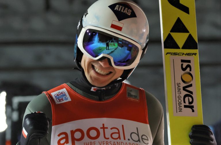 PŚ w skokach: Granerud na czele listy zarobków, Stoch umocnił się na drugiej pozycji