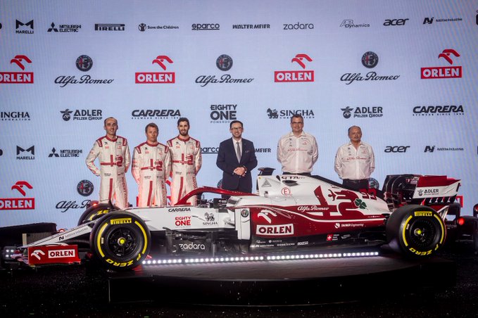 Formuła 1: Bolid Alfa Romeo Racing Orlen zaprezentowany w Warszawie