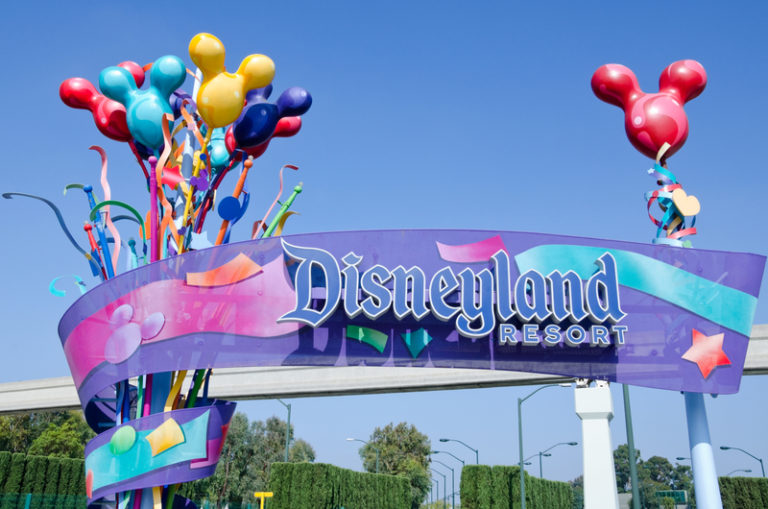 Disneyland zaproszony na Florydę. Disney World działa tam w najlepsze
