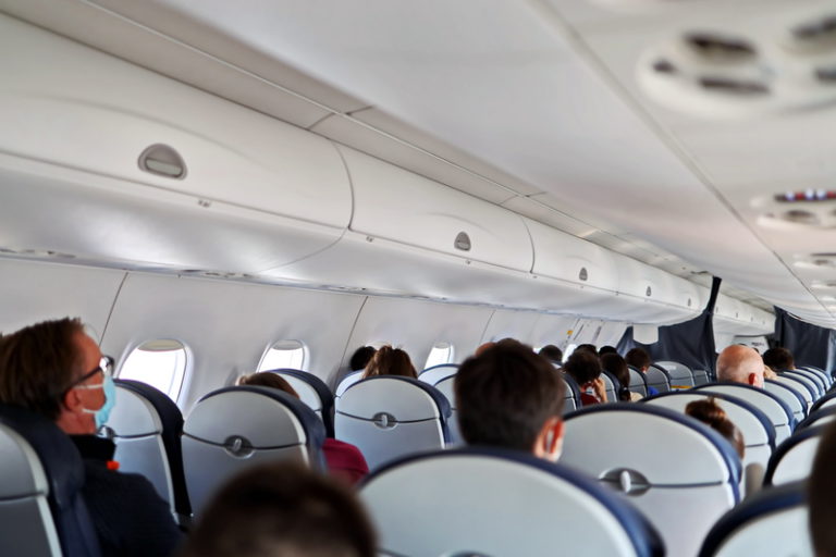 Stewardesa uziemiona w związku z handlem narkotykami
