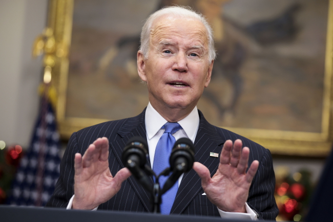 Biden: Wysłanie wojsk USA na Ukrainę nigdy nie było na stole, ale konsekwencje inwazji dla Rosji będą „druzgocące”