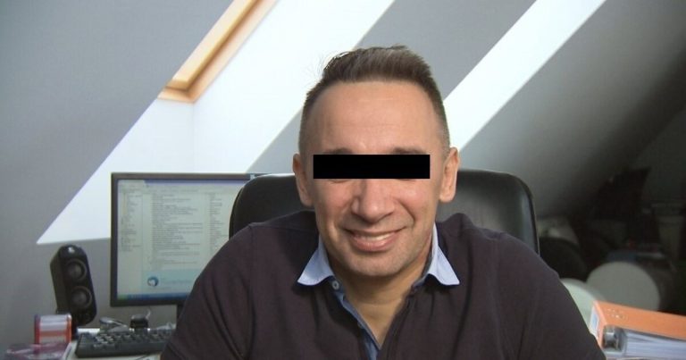Grzegorz B., scenarzysta i aktor w filmach Vegi, został zatrzymany. Ukrył się w specjalnej skrytce w saunie