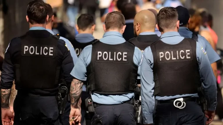 Specjalne dochodzenie ma ustalić czy chicagowscy policjanci mają powiązania z organizacjami ekstremistycznymi