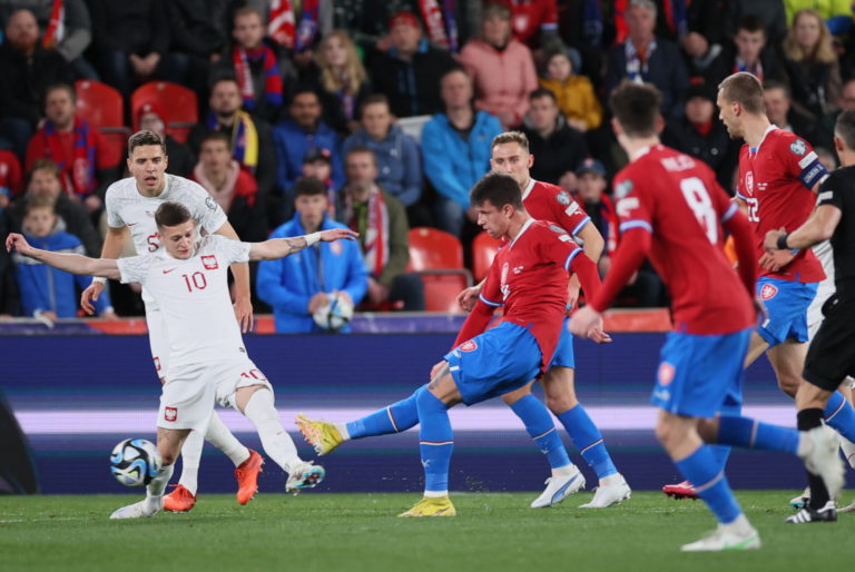 Eliminacje ME 2024: Czeski piłkarz Adam Hlozek: Jedziemy do Polski po trzy punkty