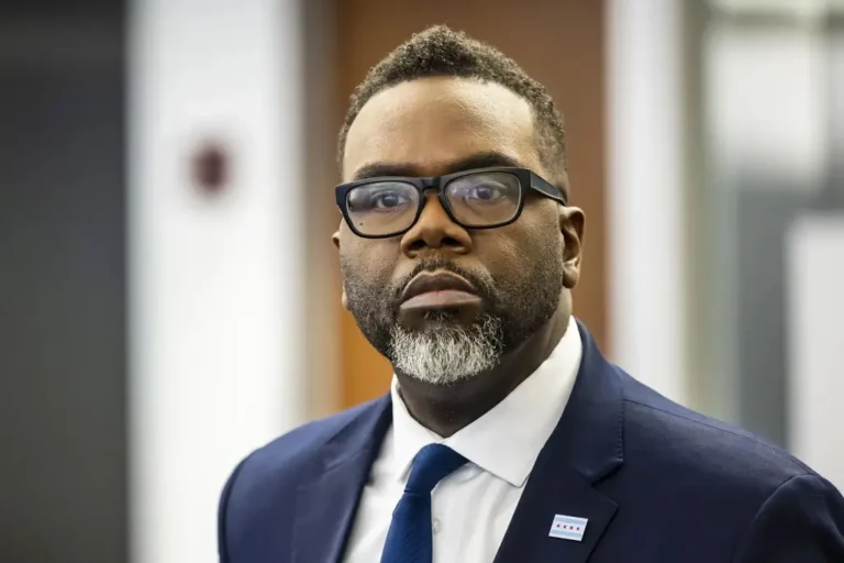 Burmistrz Chicago chce naciskać na władze federalne o większą pomoc w opanowaniu kryzysu migracyjnego