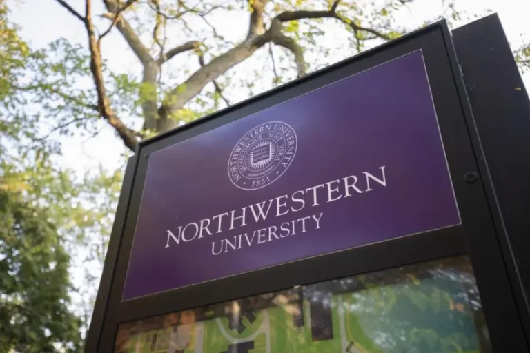 Northwestern University ogranicza wydatki. Powodem wstrzymanie federalnego finansowania