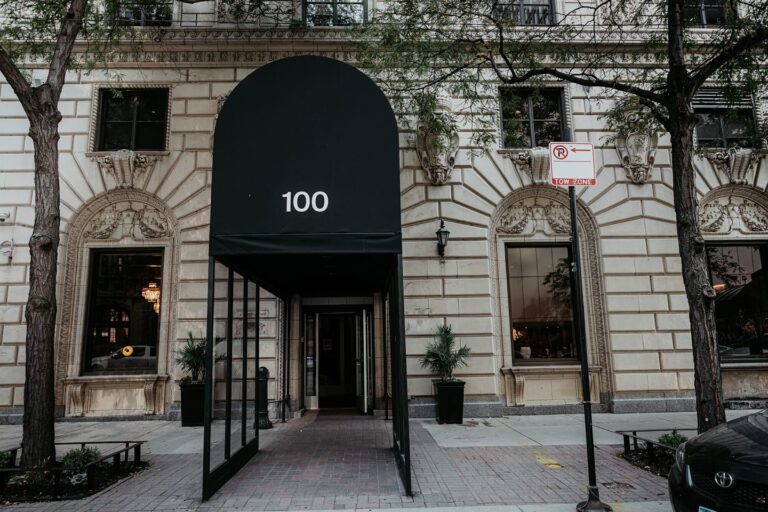 Władze Chicago przekształcą hotel w schronisko dla bezdomnych