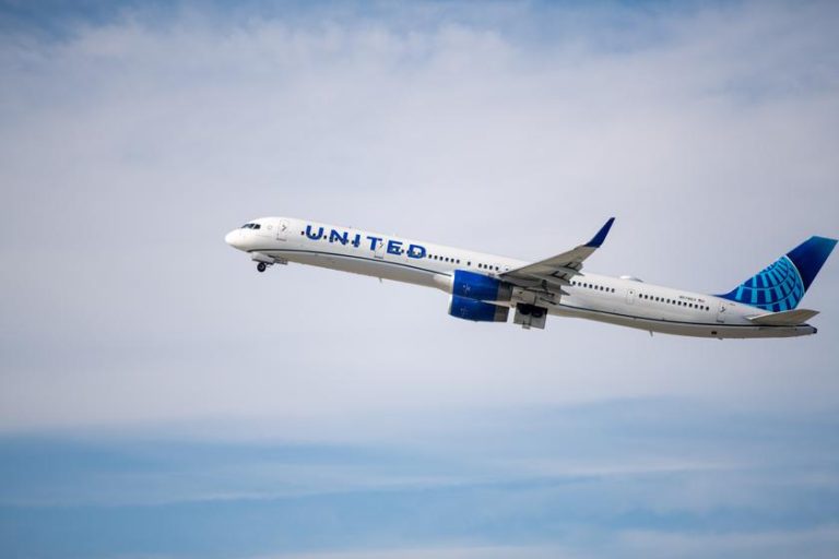 W nadkolu samolotu lecącego z Chicago na Maui znaleziono ciało