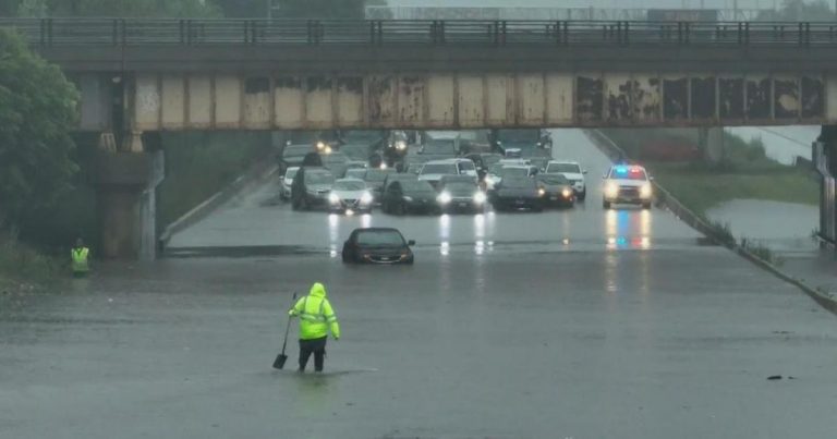 Intensywne opady deszczu w Chicago powodem lokalnych podtopień