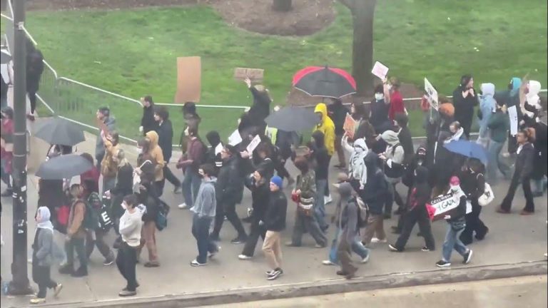 Studenci Northwestern University kontynuują propalestyński protest