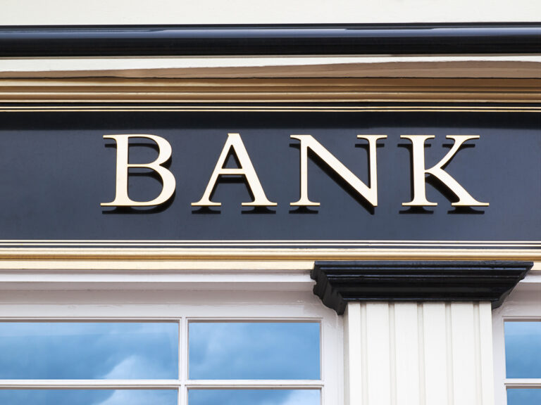 Szef finansów Florydy chce stworzyć bank publiczny. „Sunshine Freedom Bank” zarządzałby 150 miliardami dolarów