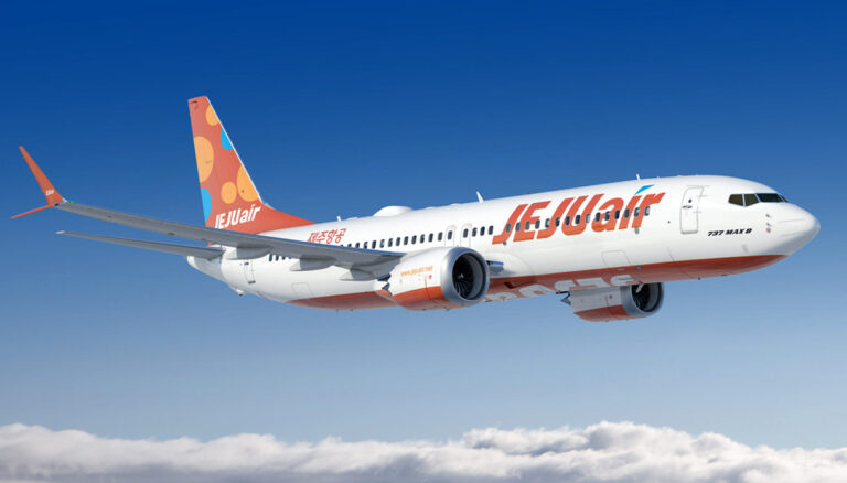 Korea Płd./ Ministerstwo transportu: pilot samolotu Jeju Air informował o zderzeniu z ptakiem