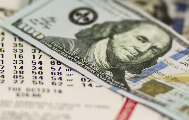 W Kalifornii padła główna wygrana w Mega Millions. 1,269 miliarda dolarów