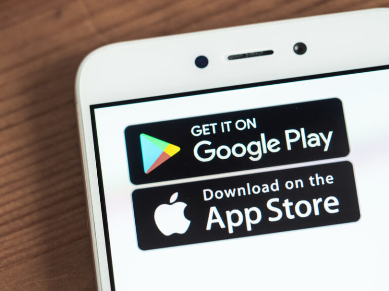 App Store i Google Play będą musiały weryfikować wiek użytkowników. Gubernator podpisał ustawę