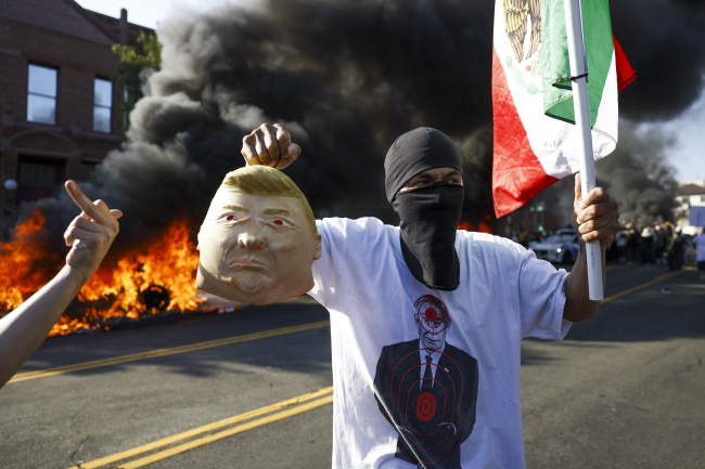 National Guard deployed by President Trump as anti-ICE protests continue in Los Angeles