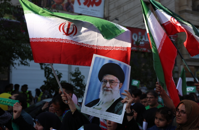 Anti-Israel rally in Tehran following the Israeli strikes