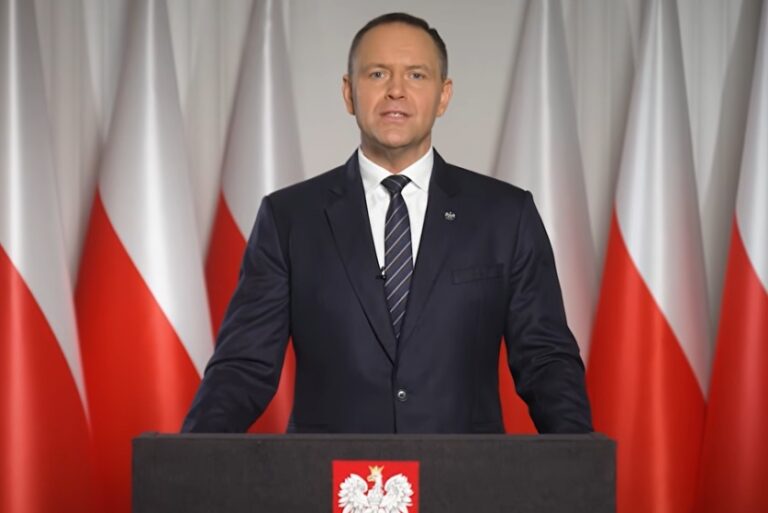 Weta prezydenta to 8 mld zł mniejszych wpływów do budżetu