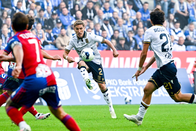 Ekstraklasa piłkarska/ Trener lidera Lecha Poznań: Nie często się zdarza wygrać pięć meczów z rzędu