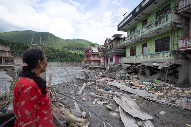 Nepal/ Ponad 1250 ofiar śmiertelnych powodzi; ich rodziny nie mają miejsc na 13-dniową żałobę